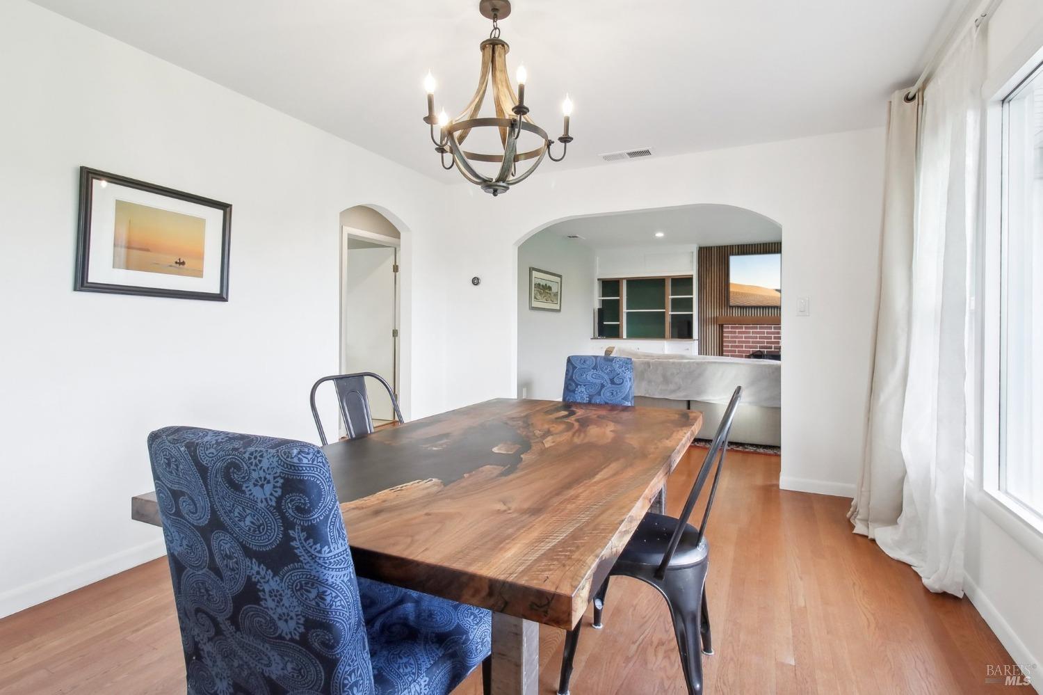 5867 Old Redwood Hwy