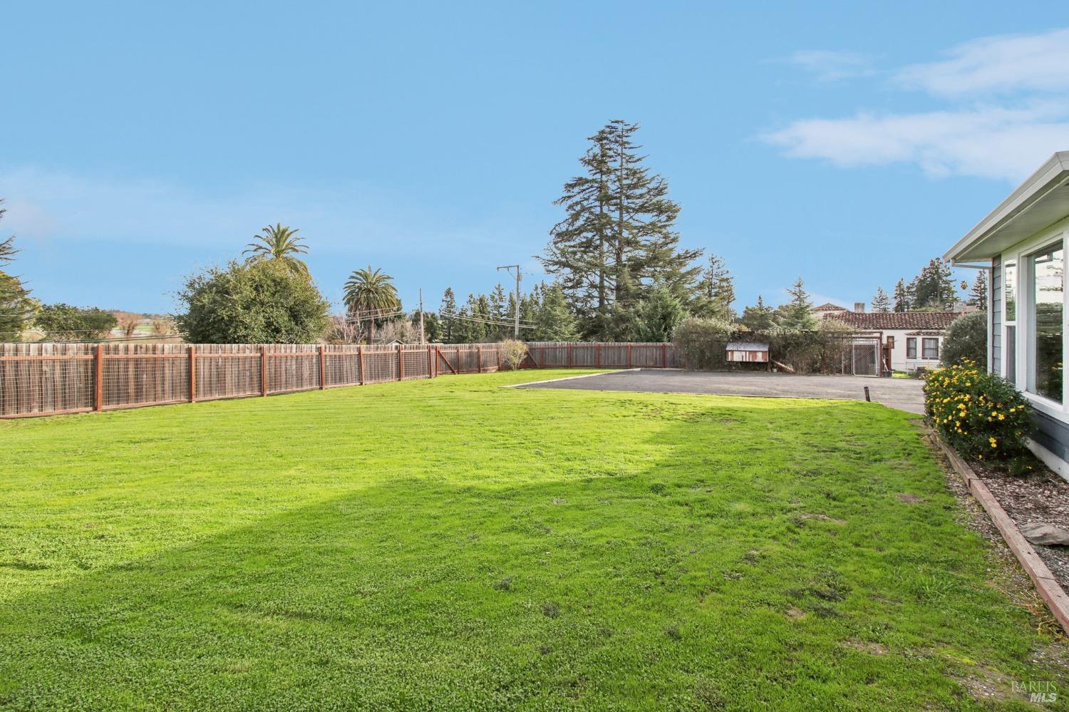 5867 Old Redwood Hwy