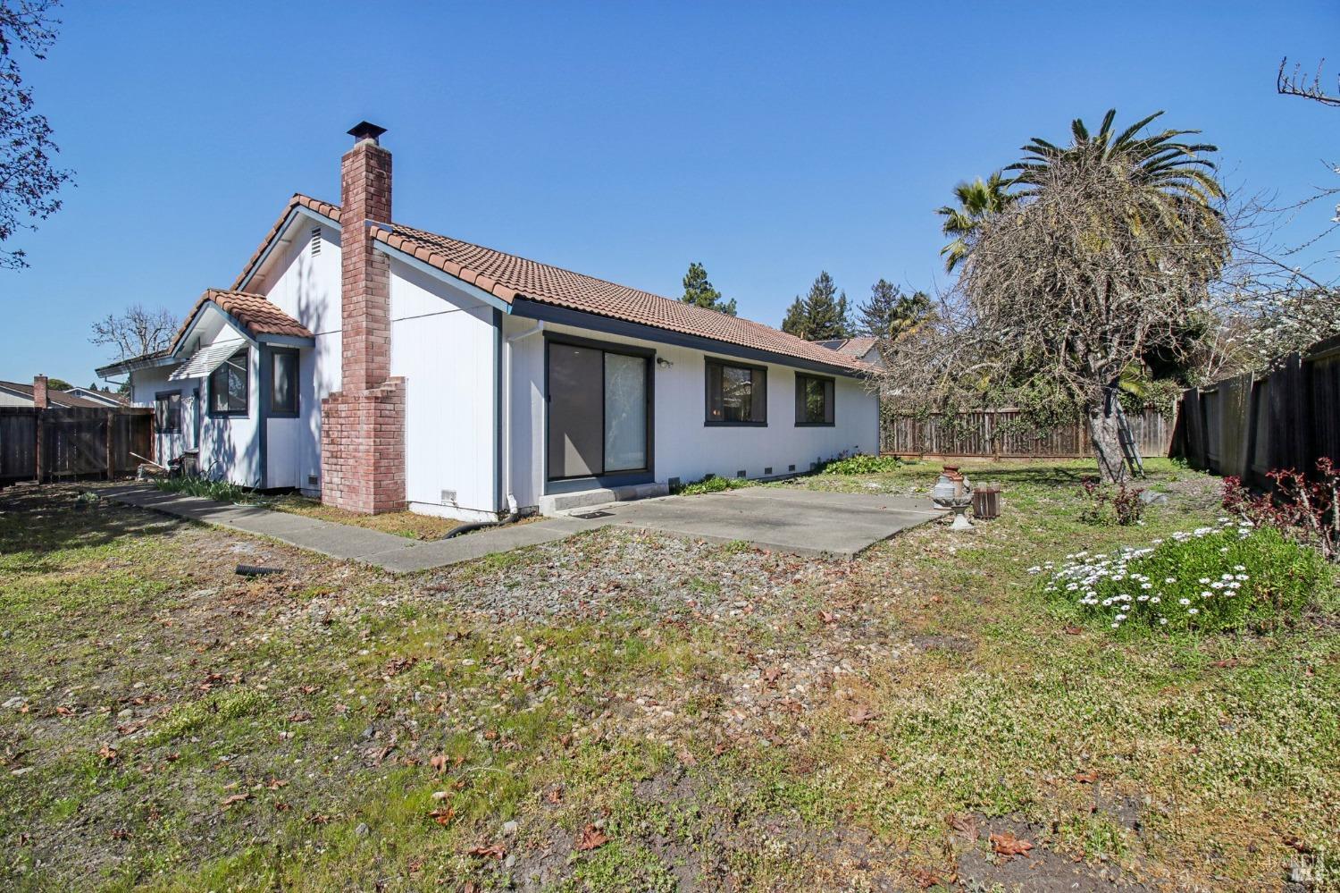6196 San Mateo Ct