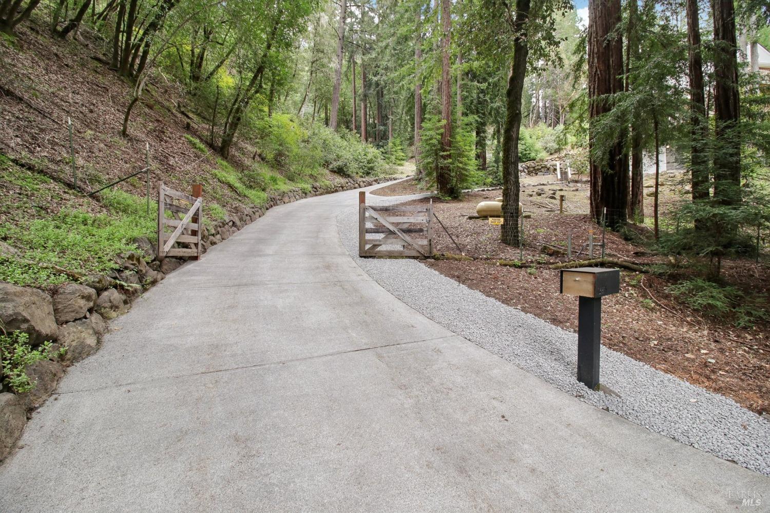 13815 Green Valley Rd