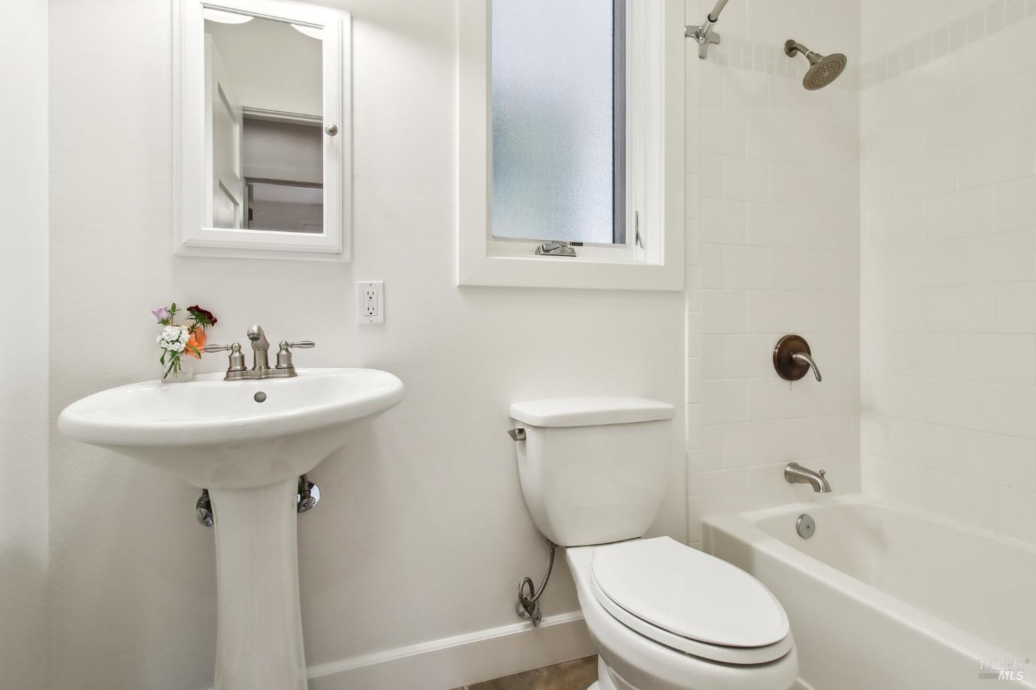 13815 Green Valley Rd