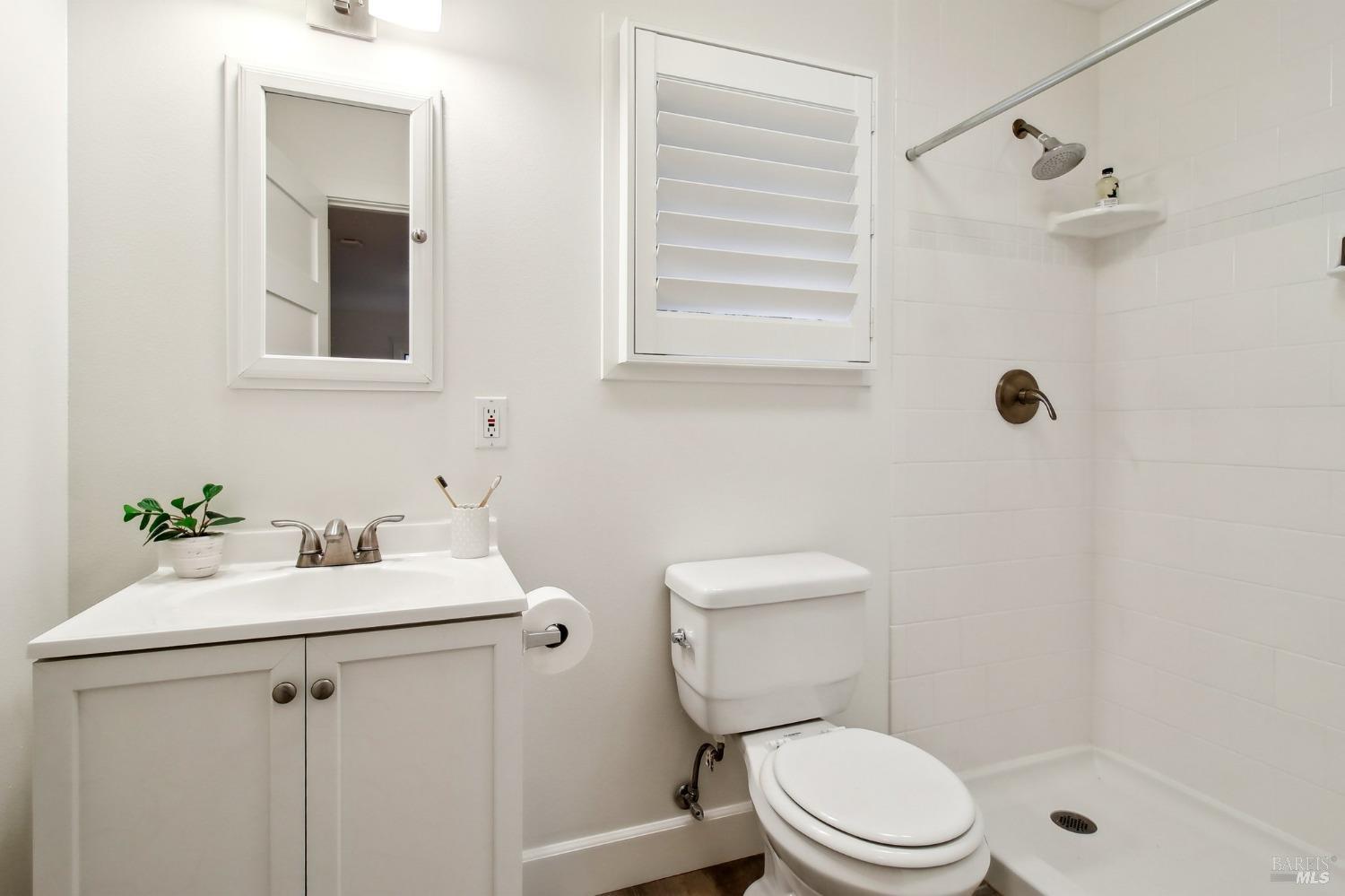 13815 Green Valley Rd