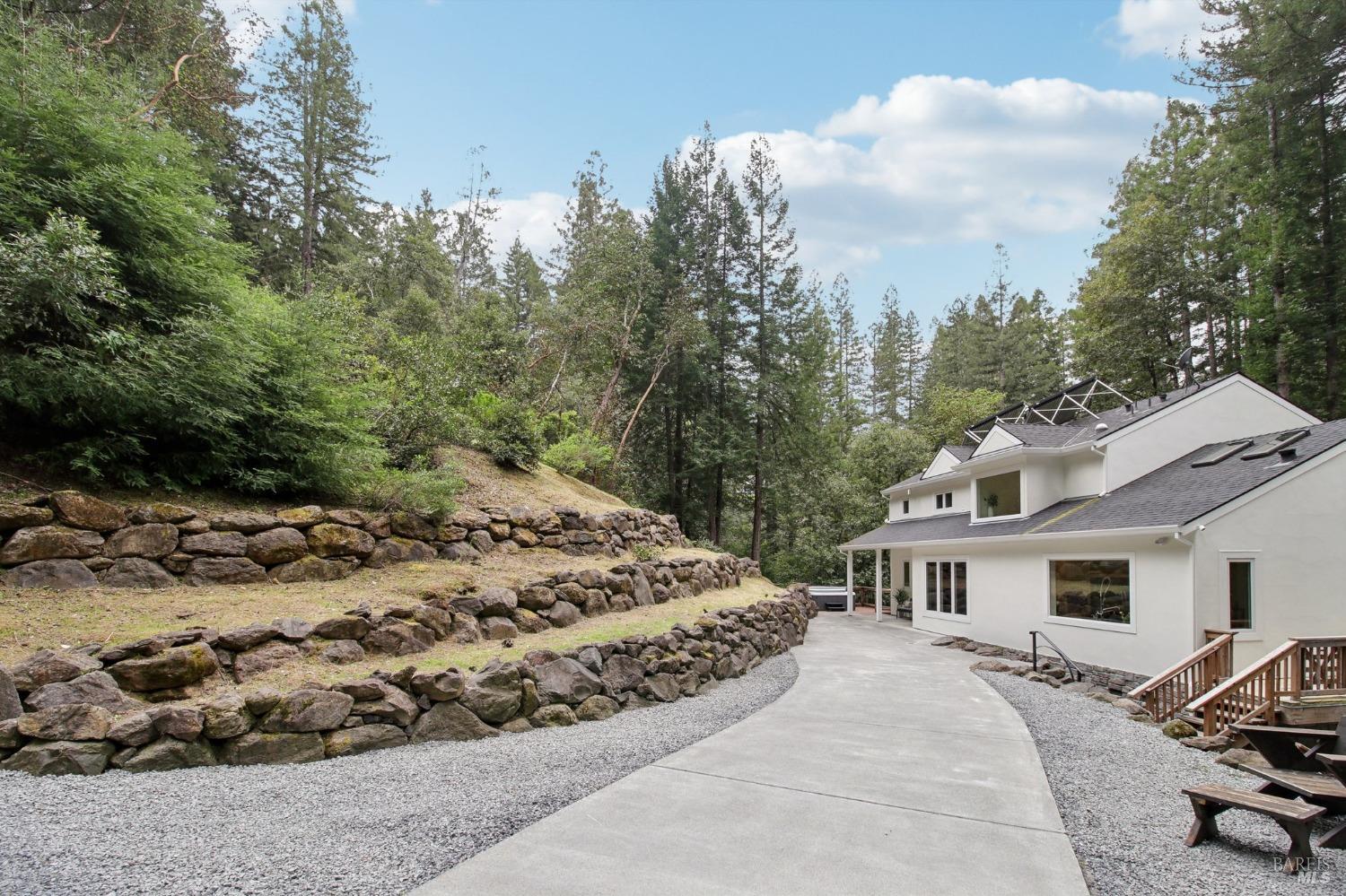 13815 Green Valley Rd