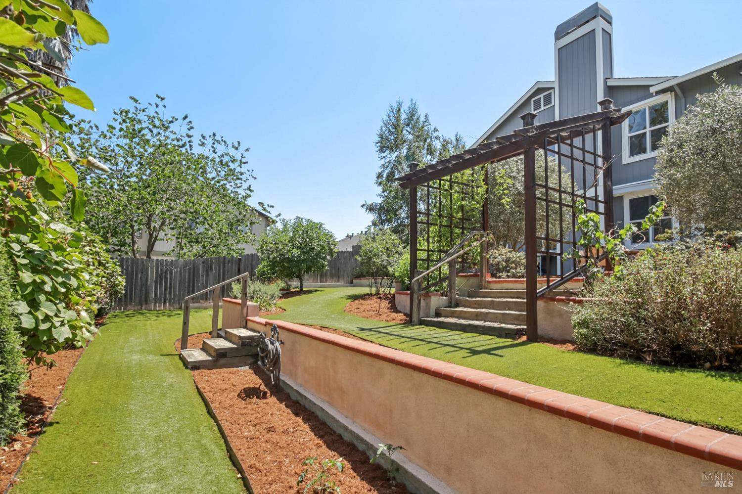 8350 Dorfman Dr