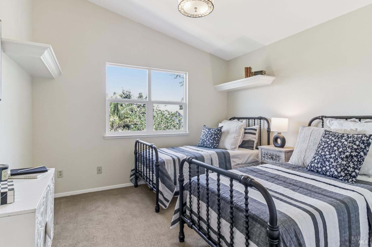 8350 Dorfman Dr