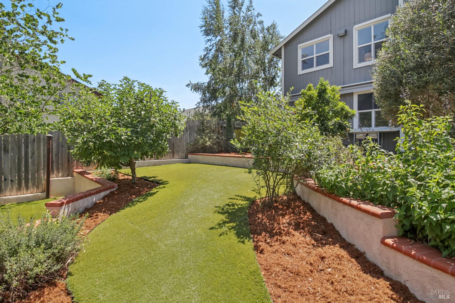 8350 Dorfman Dr