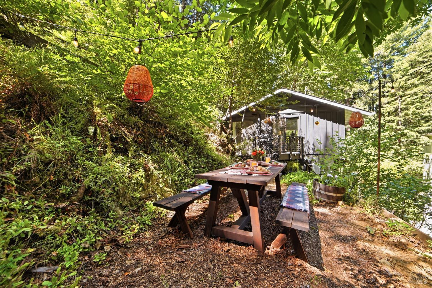 14993 Merry Lane