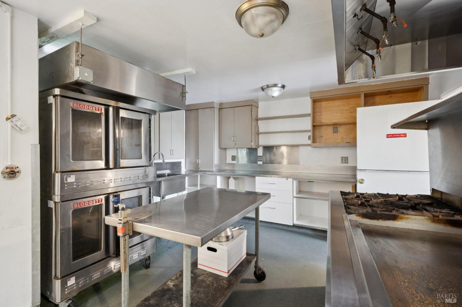 2264 Green Hill Road