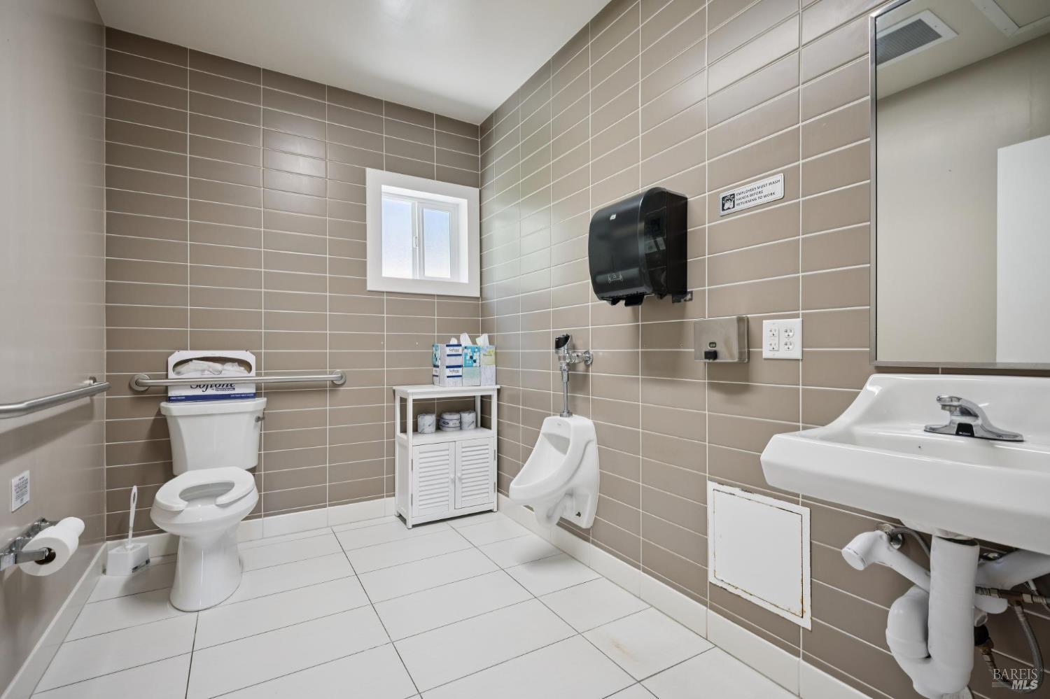 2264 Green Hill Road