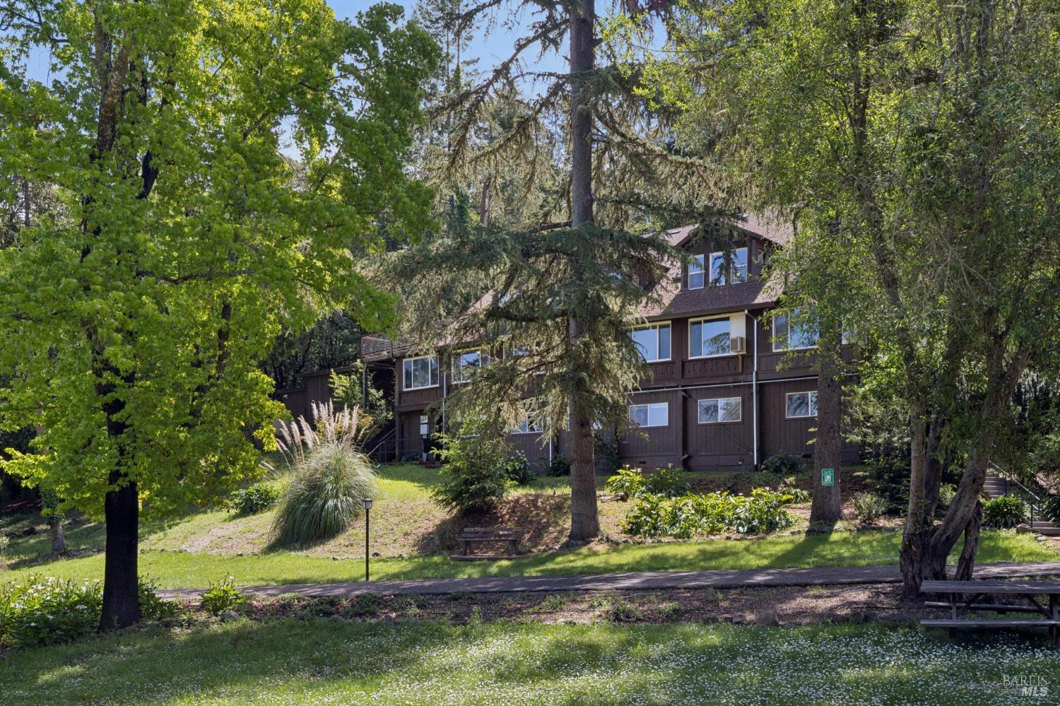 2264 Green Hill Road