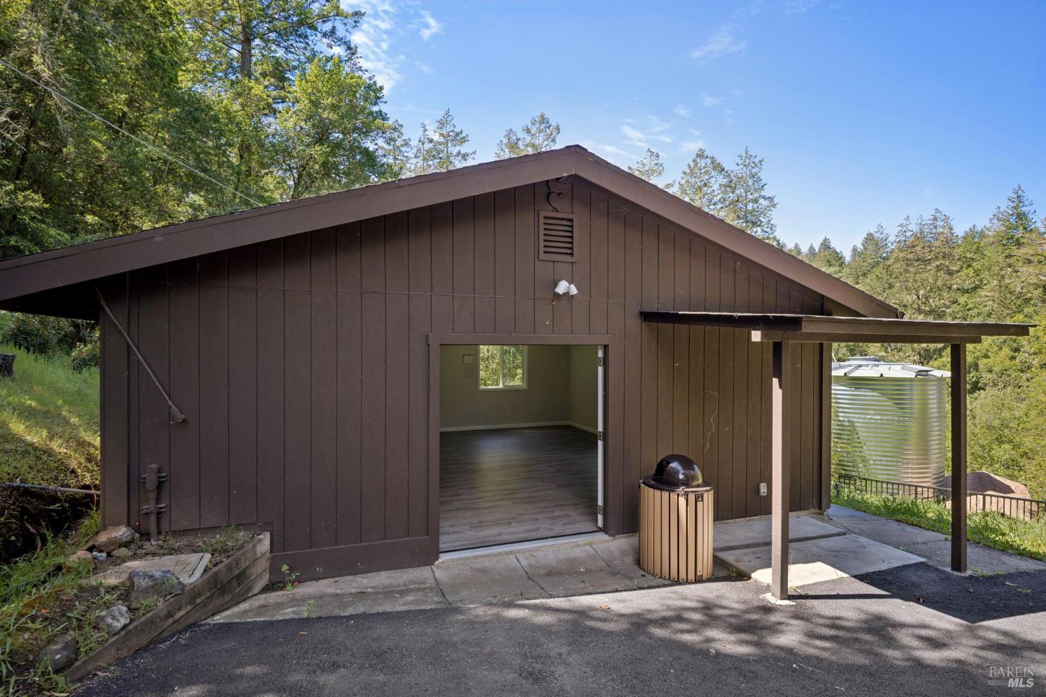 2264 Green Hill Road