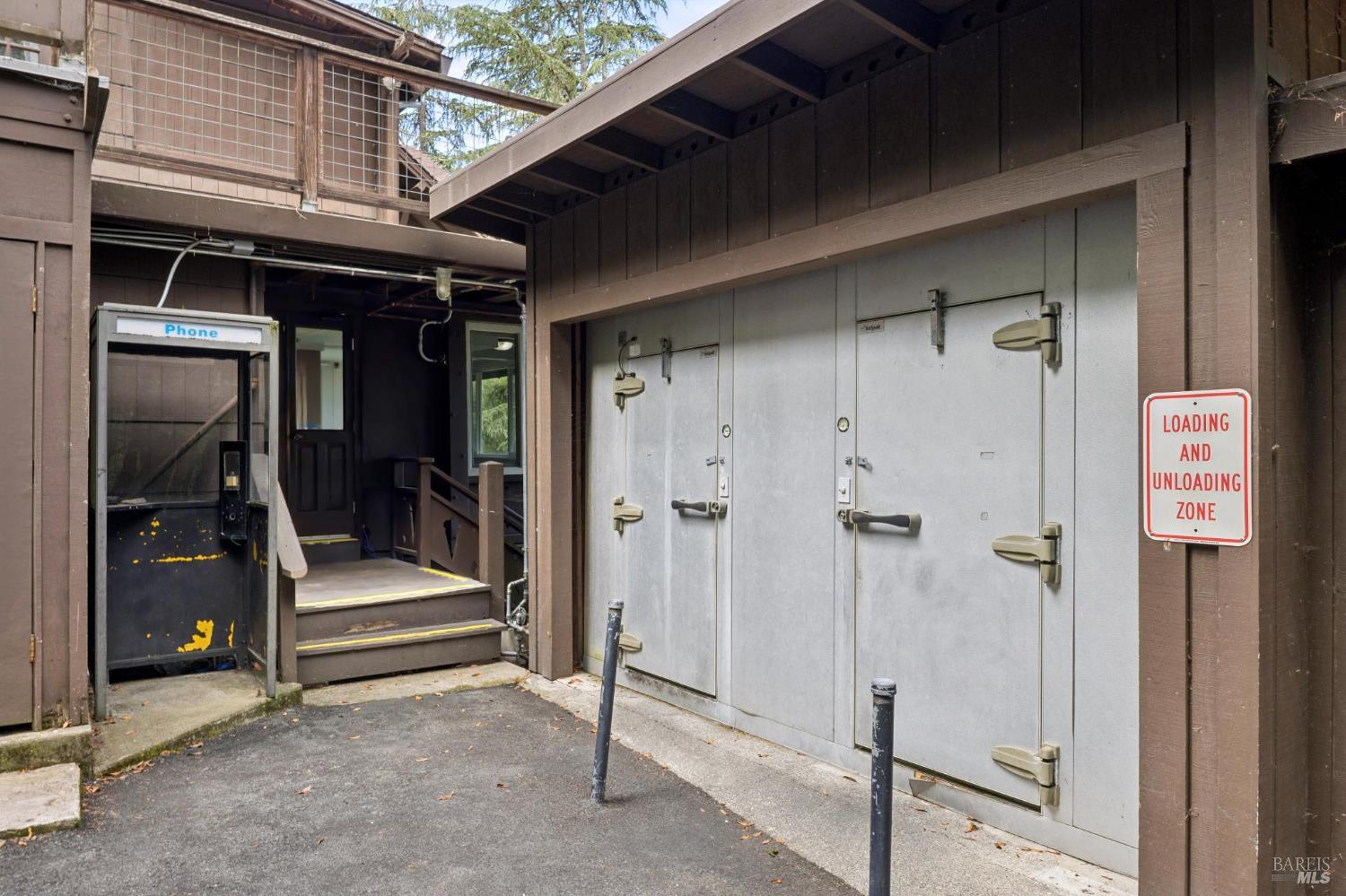 2264 Green Hill Road