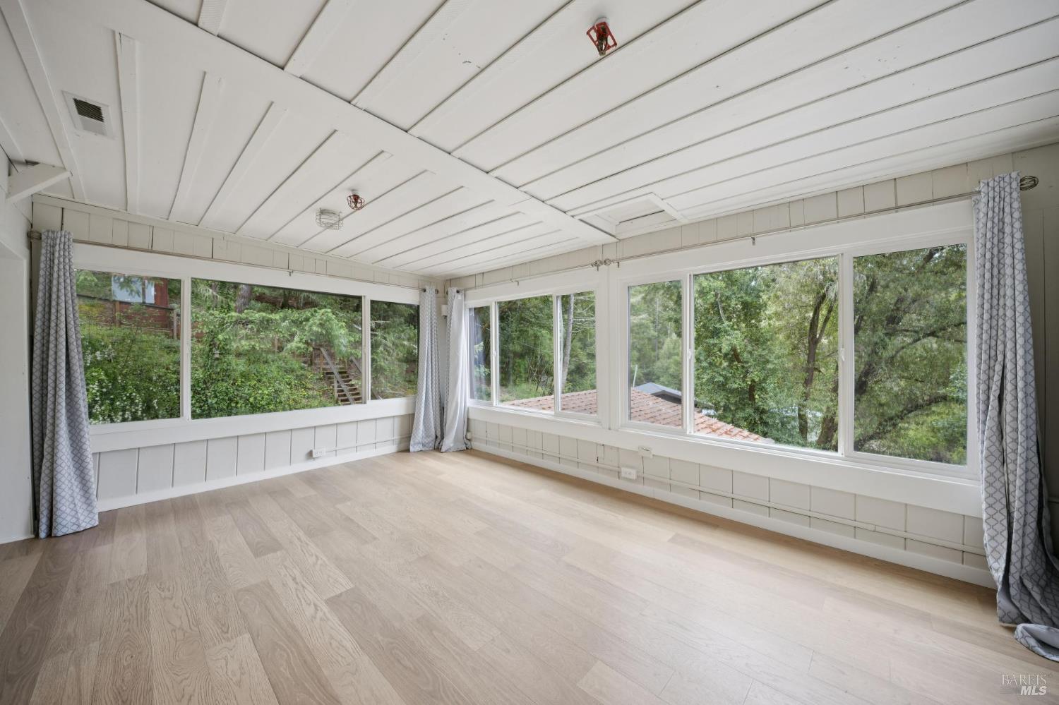 2264 Green Hill Road