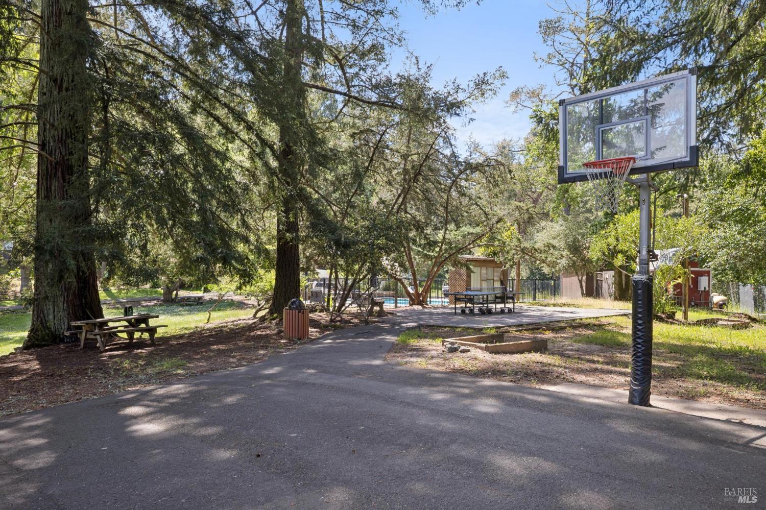 2264 Green Hill Road