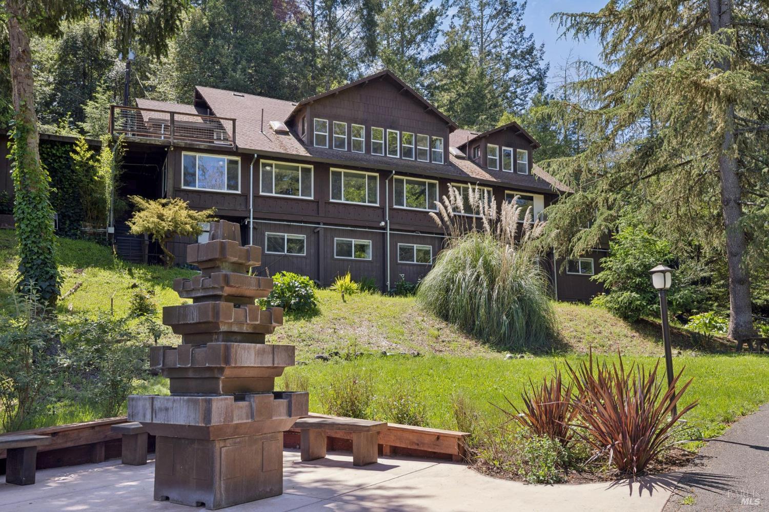 2264 Green Hill Road