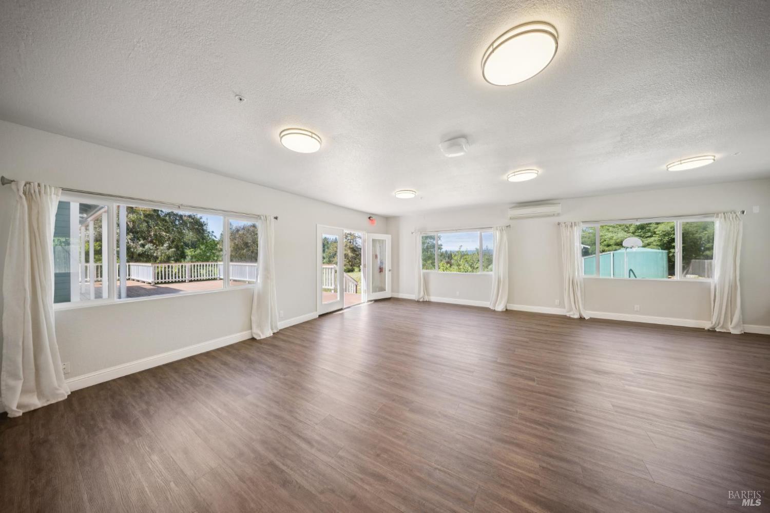 11740 Occidental Road