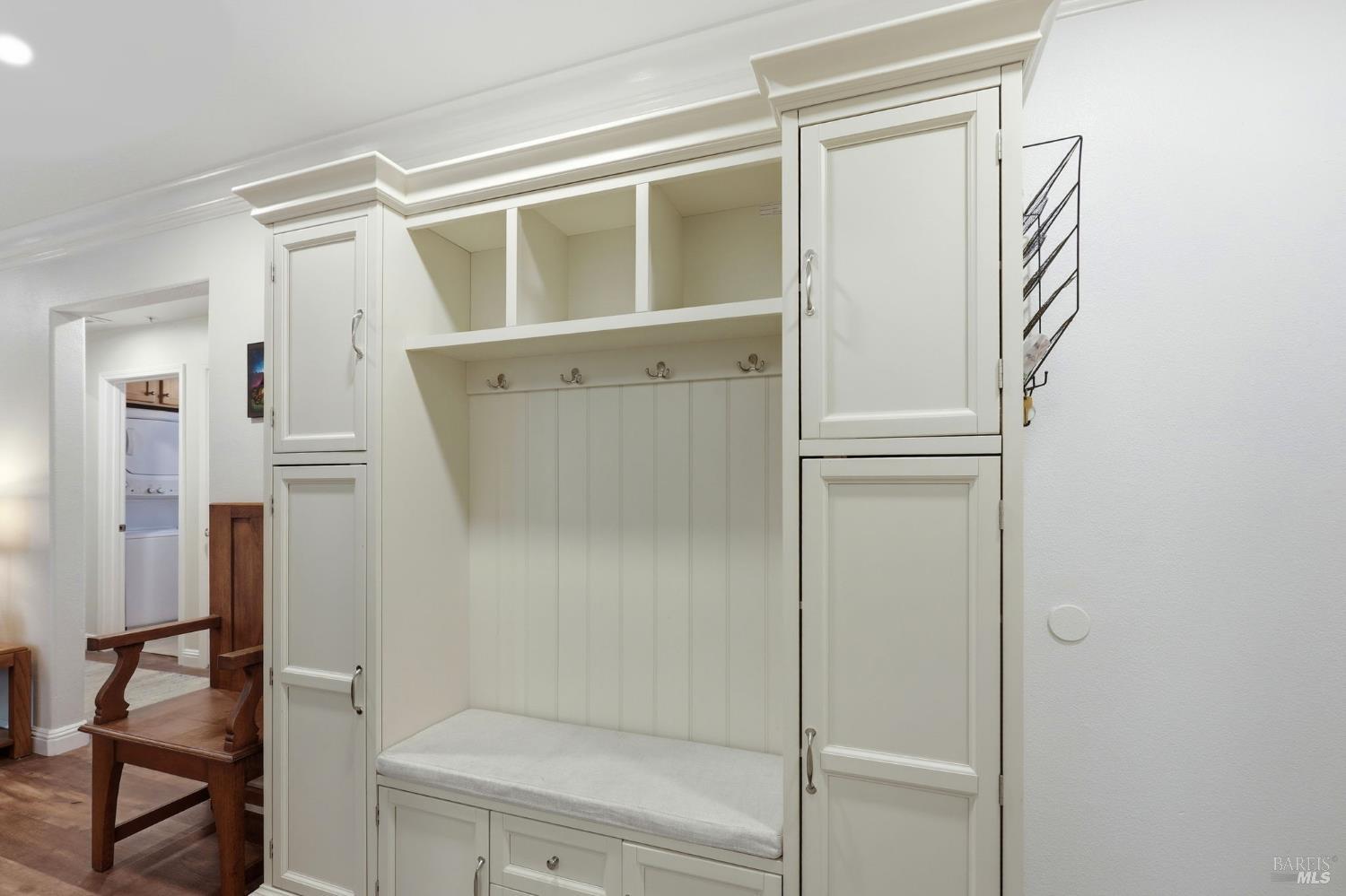 225 Burt Street Unit: #9