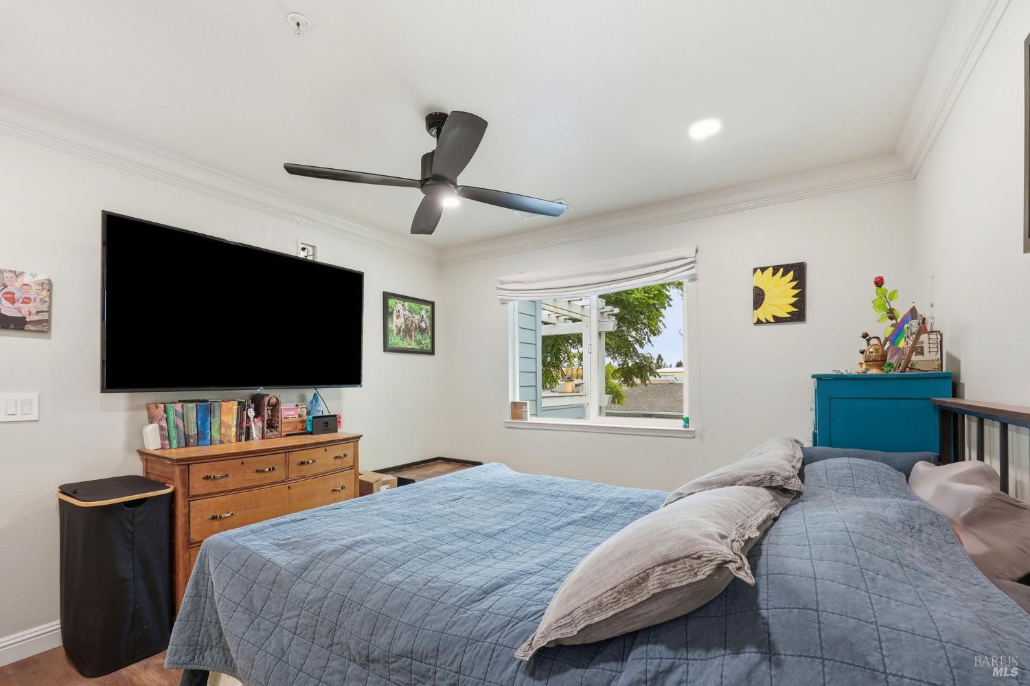 225 Burt Street Unit: #9
