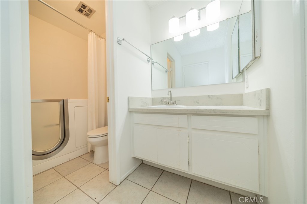 1145 S Dover Circle 28Q