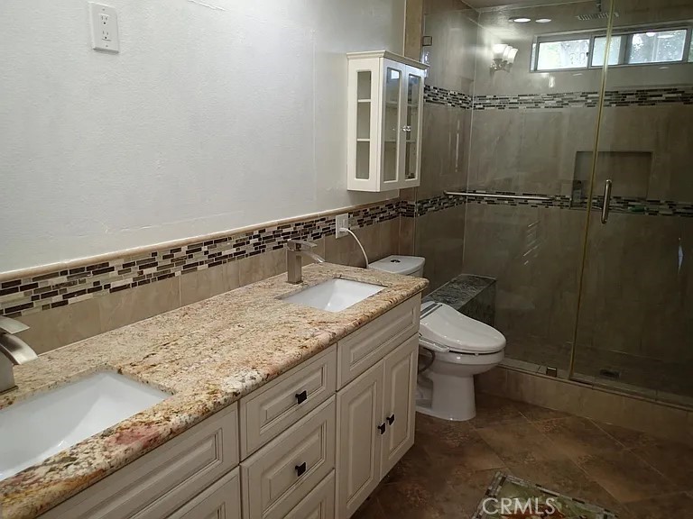 13442 Flower Street 15