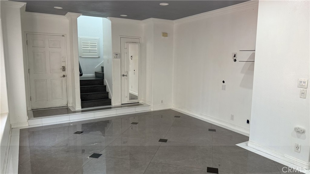 13442 Flower Street 15
