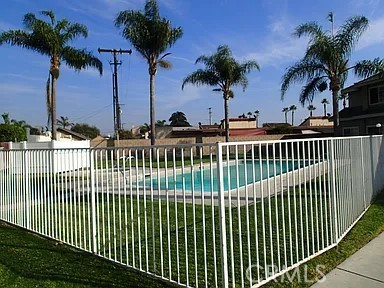 13442 Flower Street 15