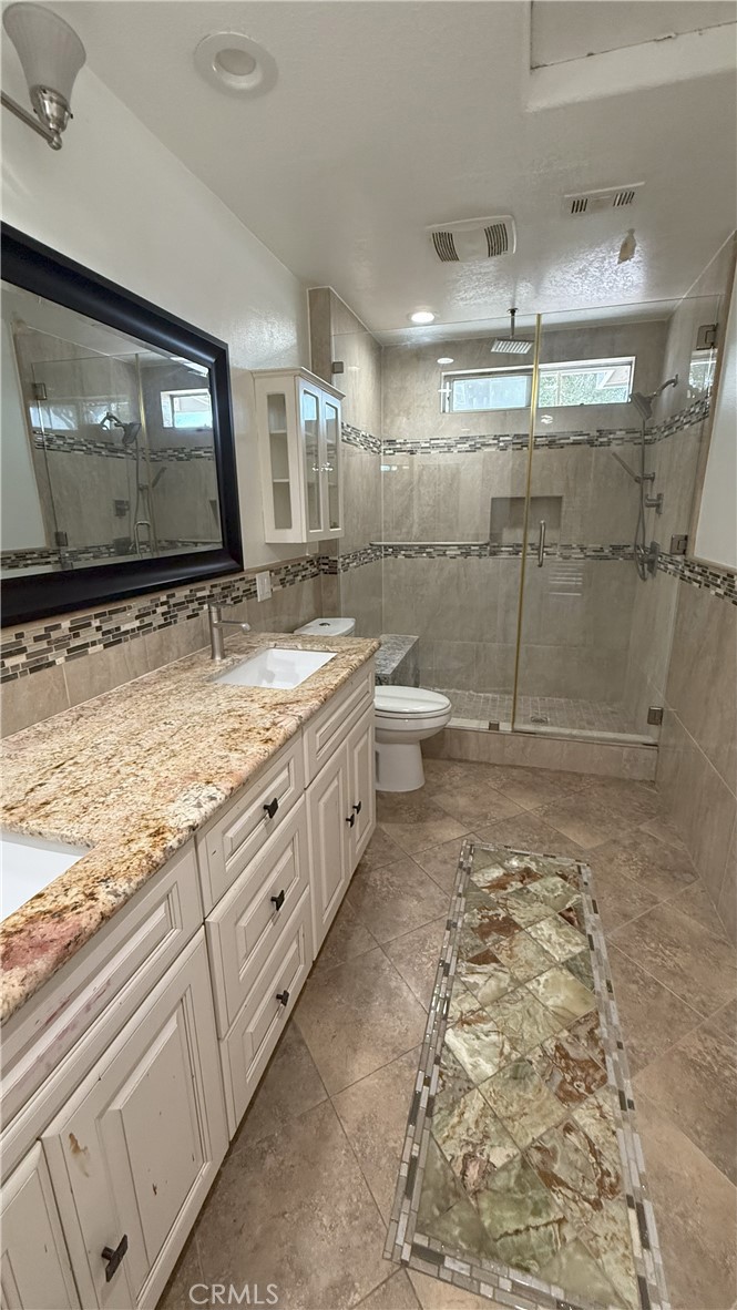 13442 Flower Street 15