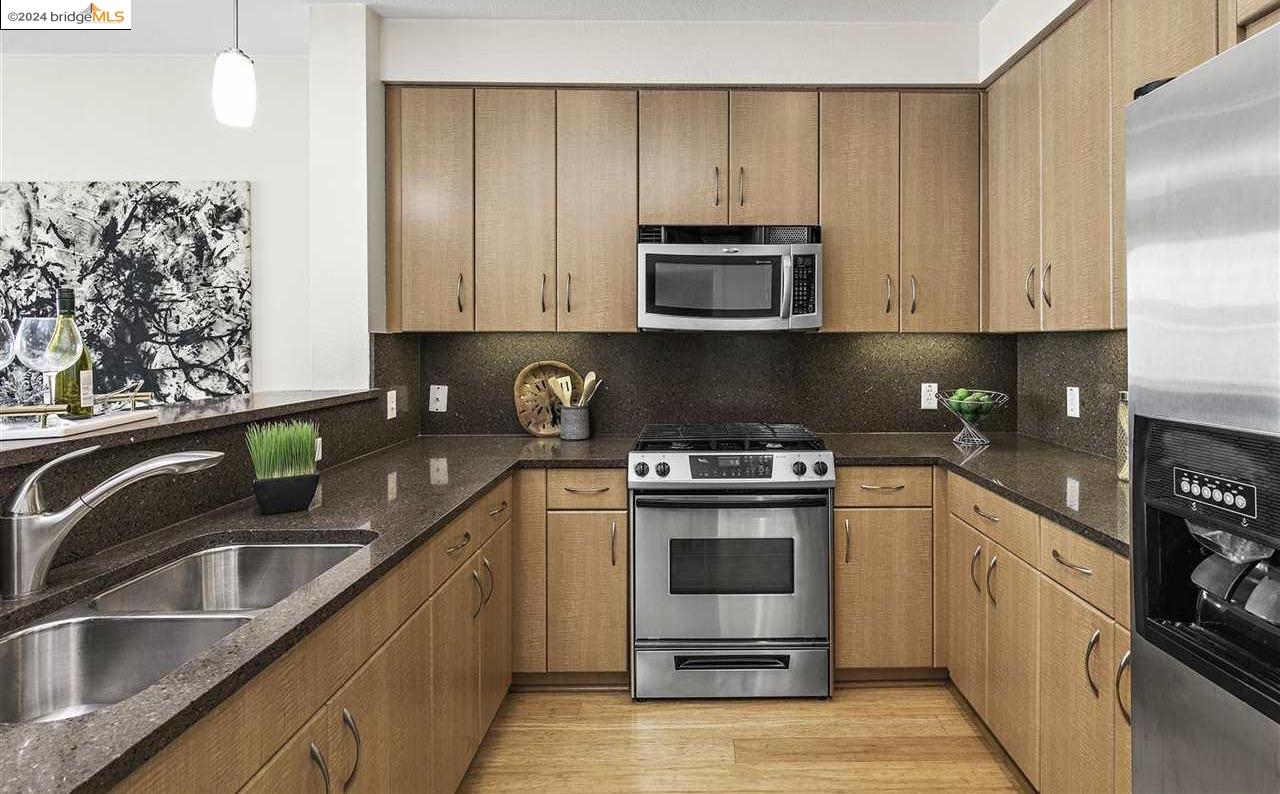 1511 Jefferson St Unit: PH11