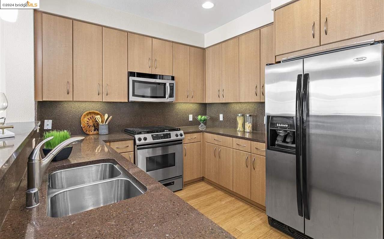 1511 Jefferson St Unit: PH11