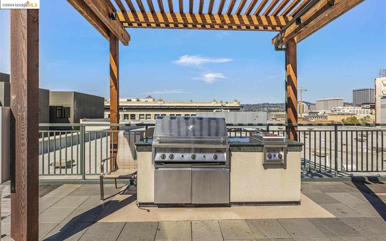 1511 Jefferson St Unit: PH11