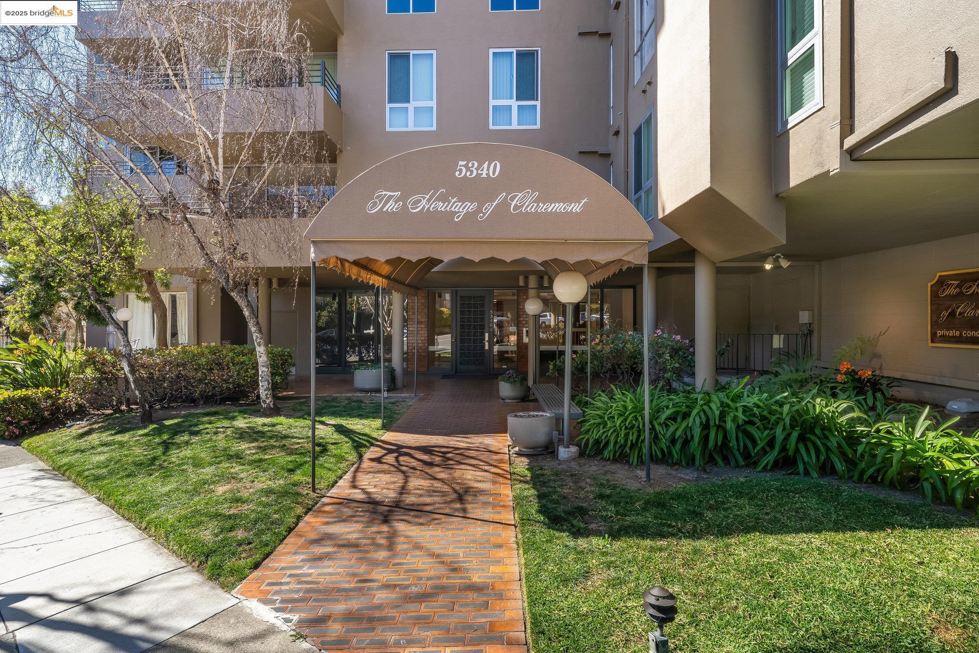 5340 Broadway Terrace # 401