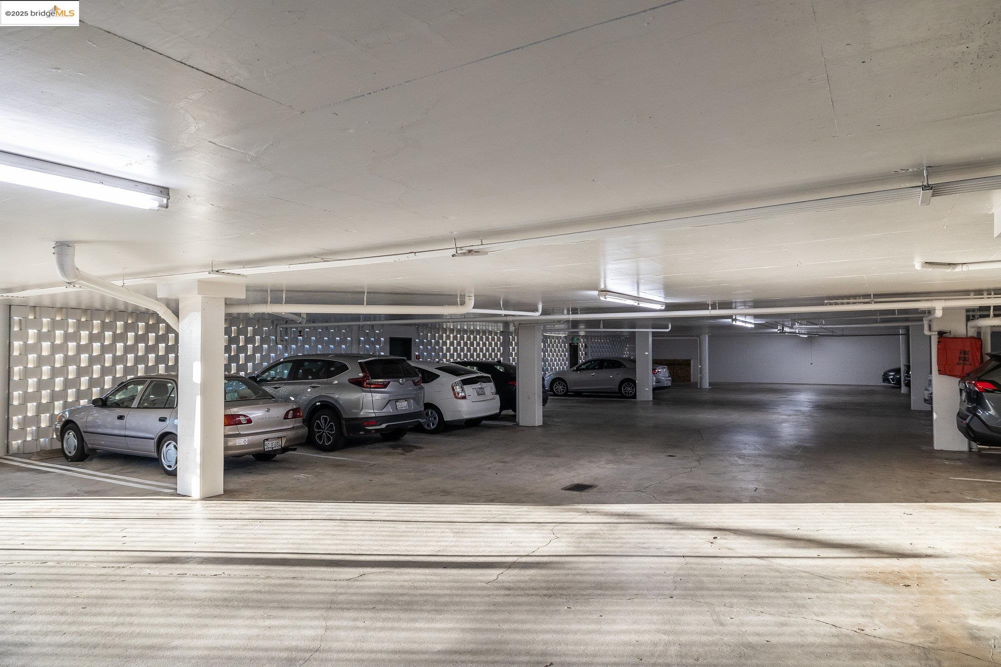5340 Broadway Terrace # 401
