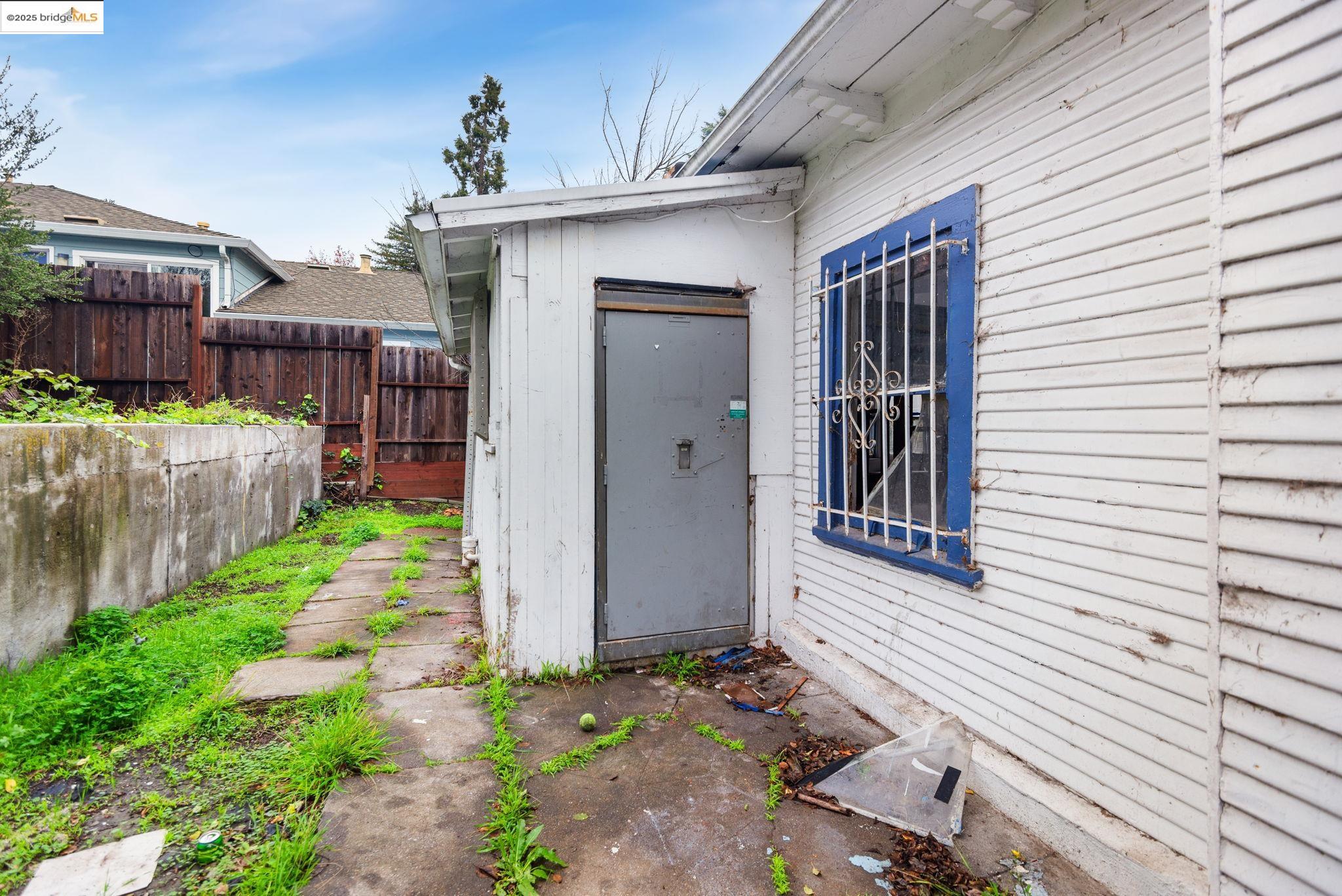 2729 Vallecito Pl
