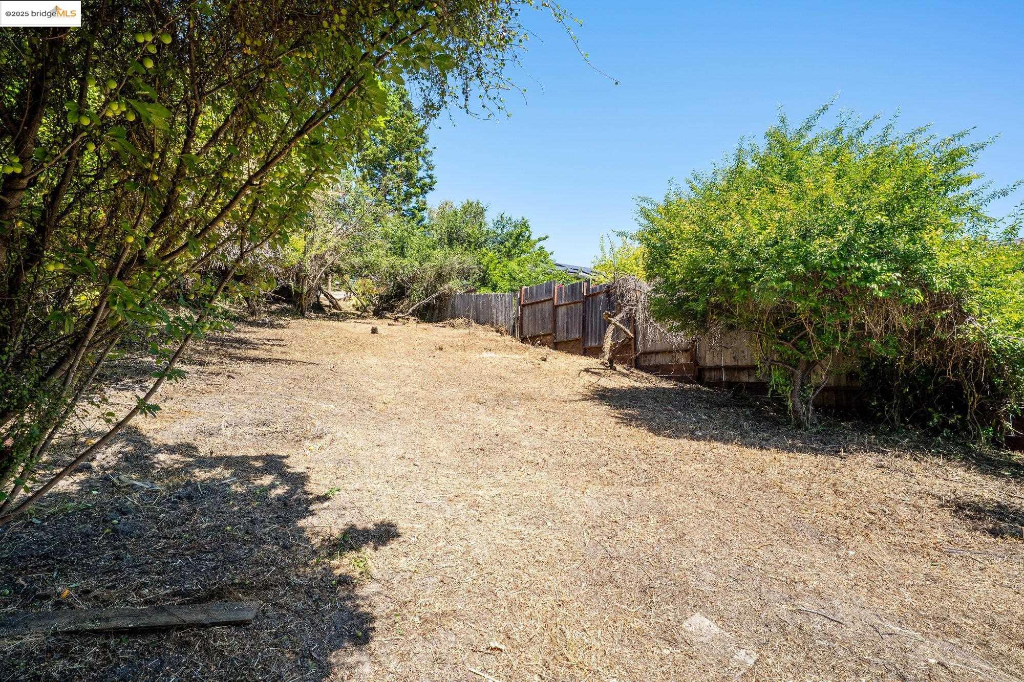 2729 Vallecito Pl