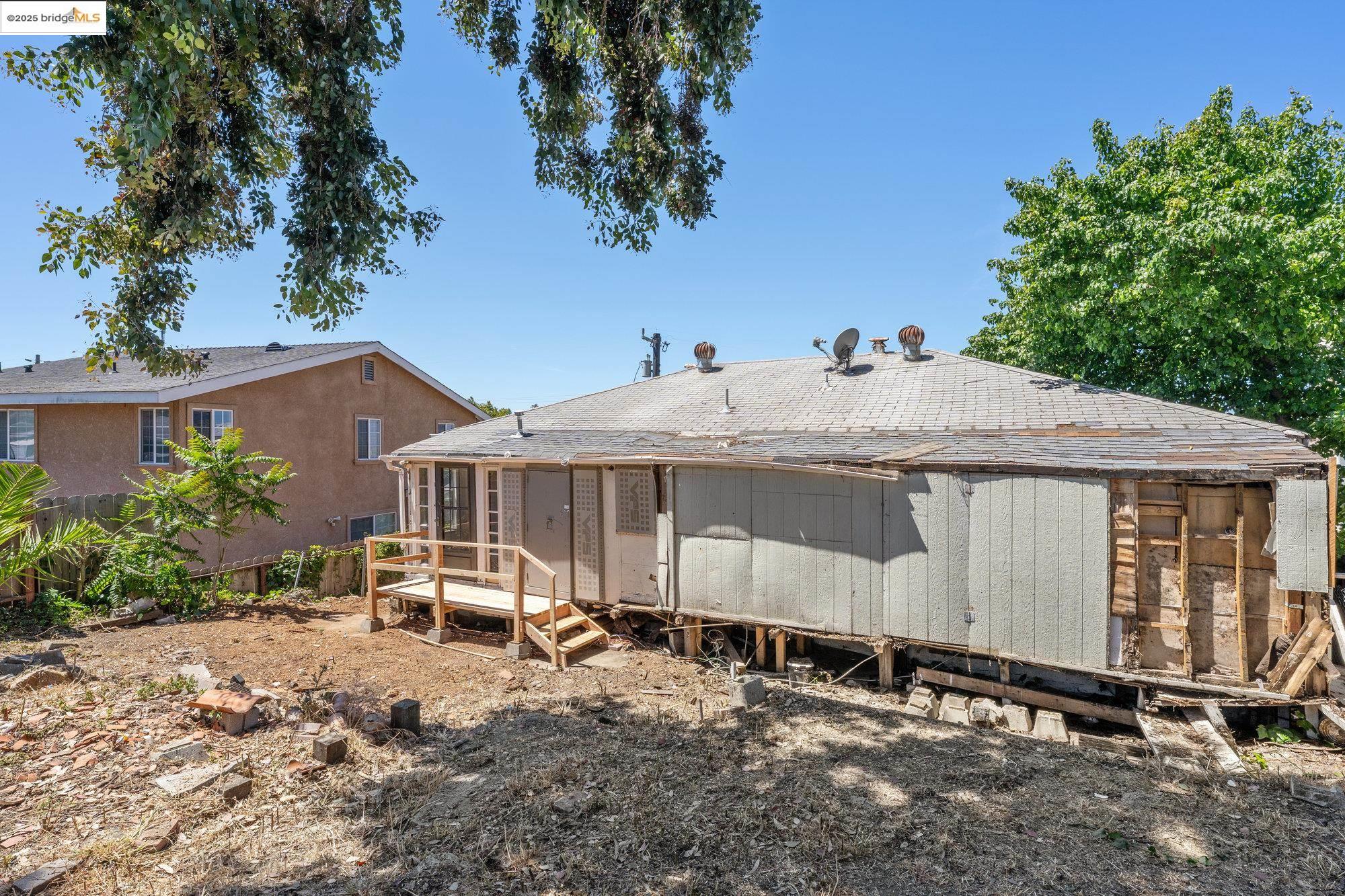 14670 Midland Rd