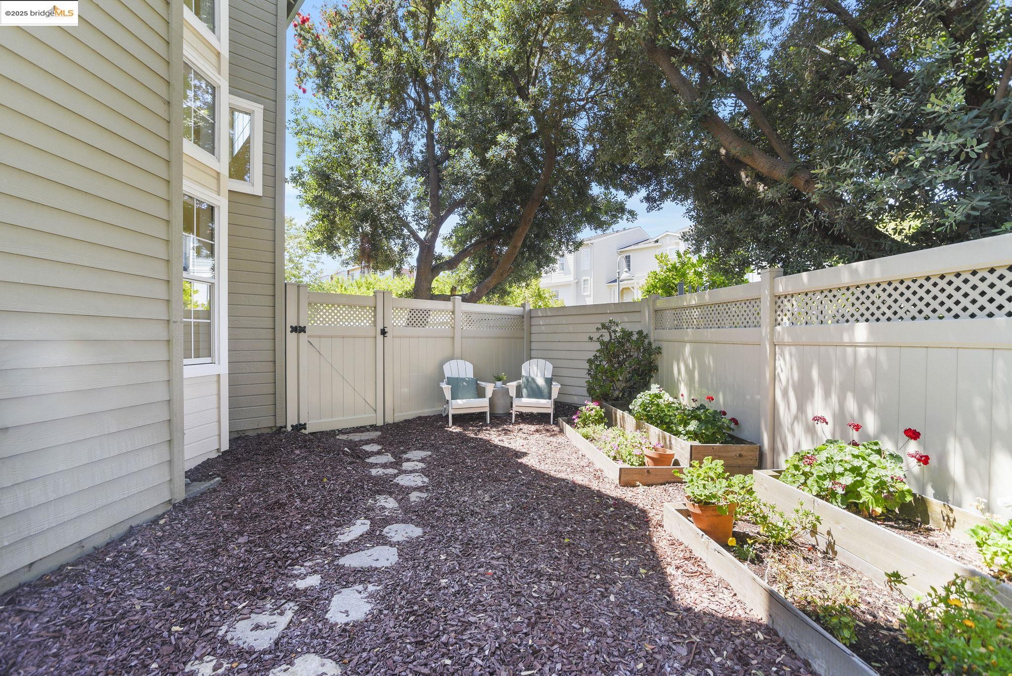 2714 Beach head way