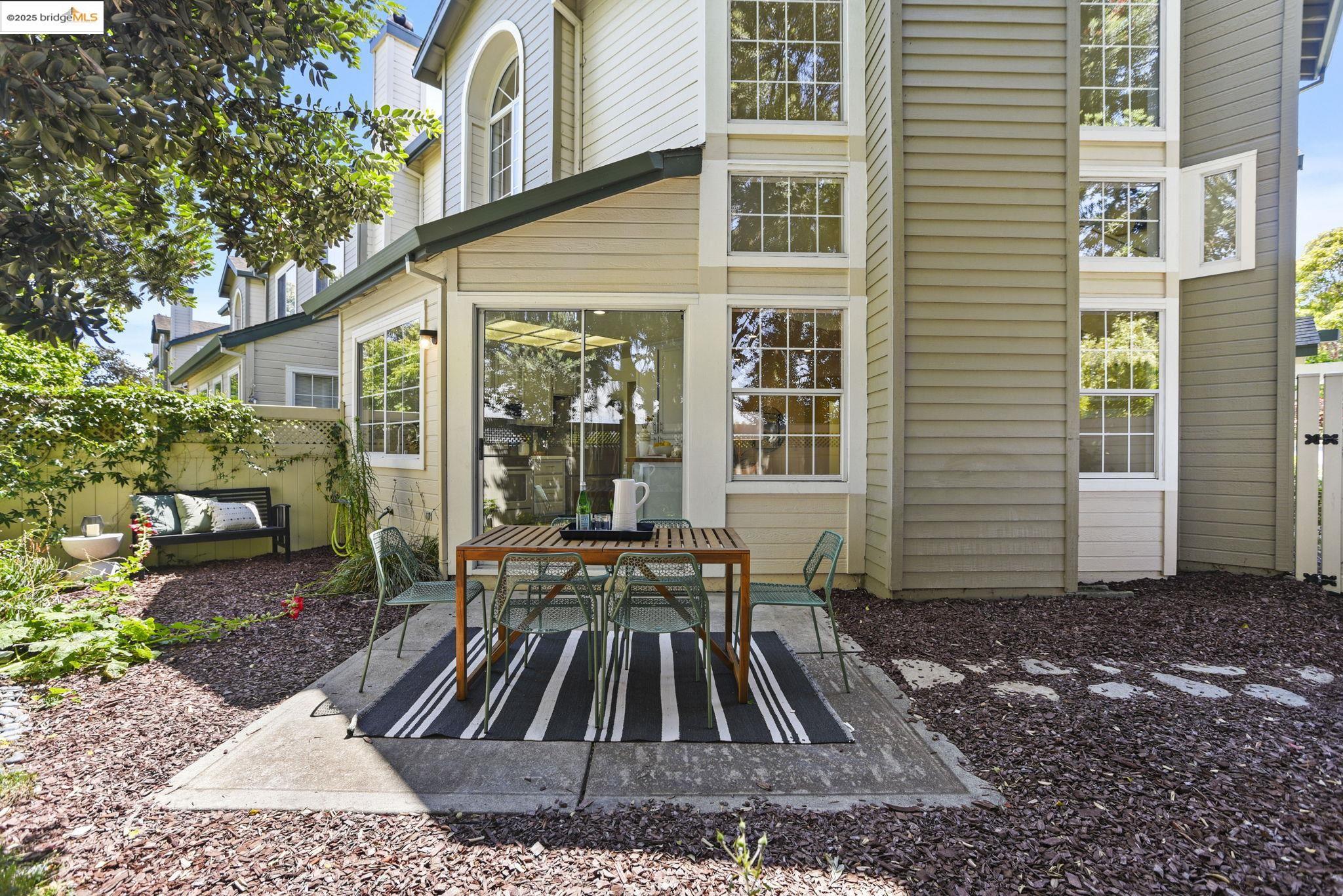 2714 Beach head way