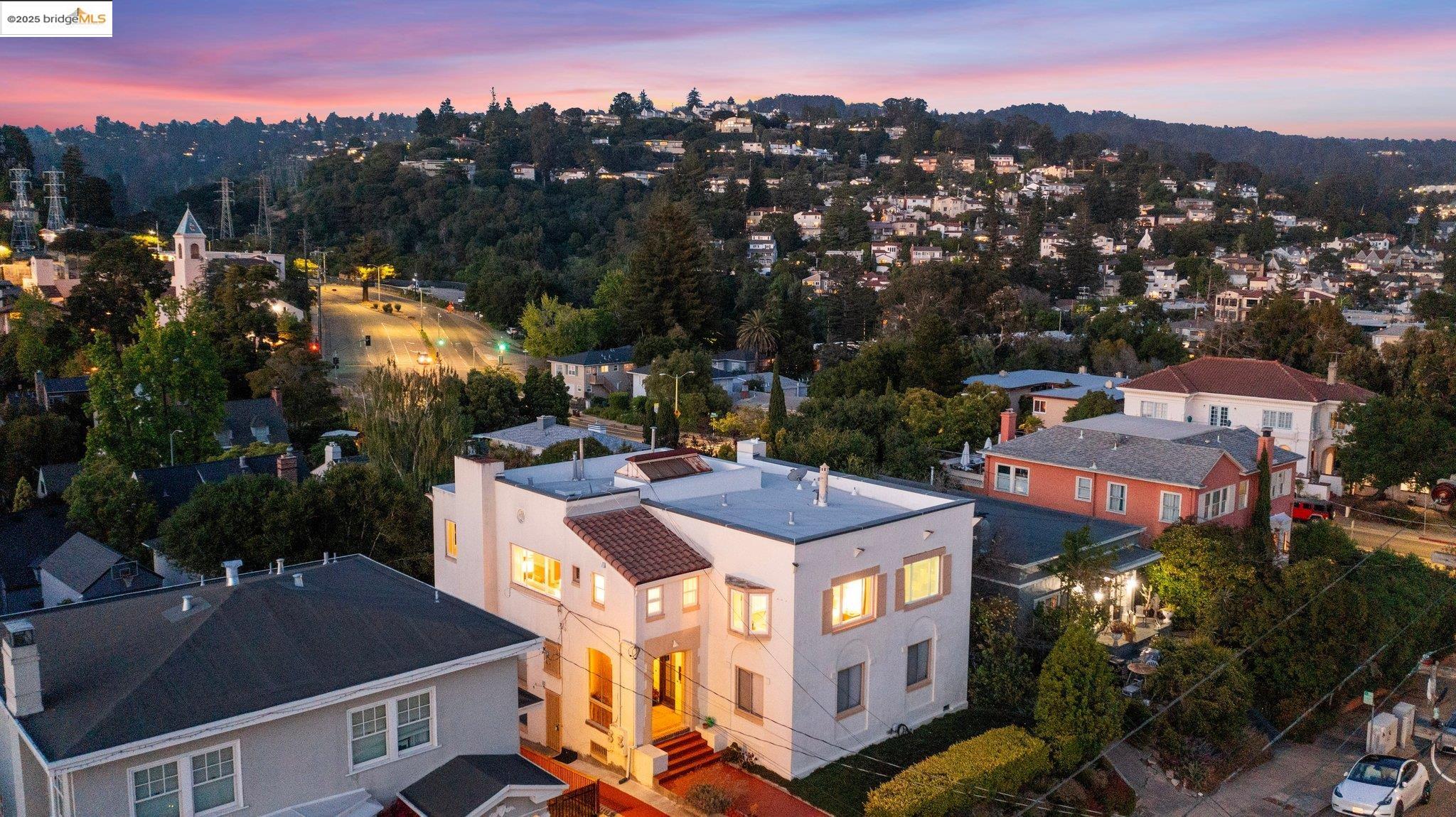 1222 Hollywood Ave