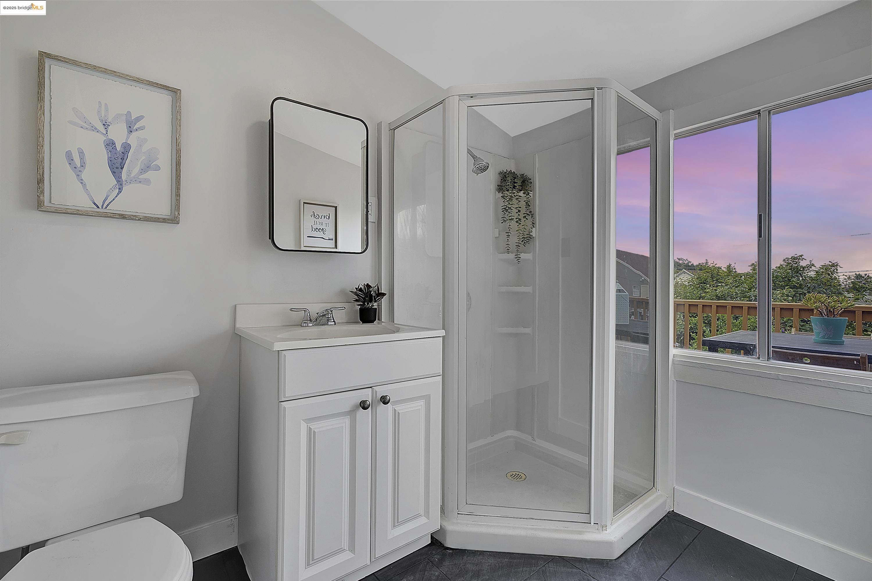 1337 E 25Th St, Oakland