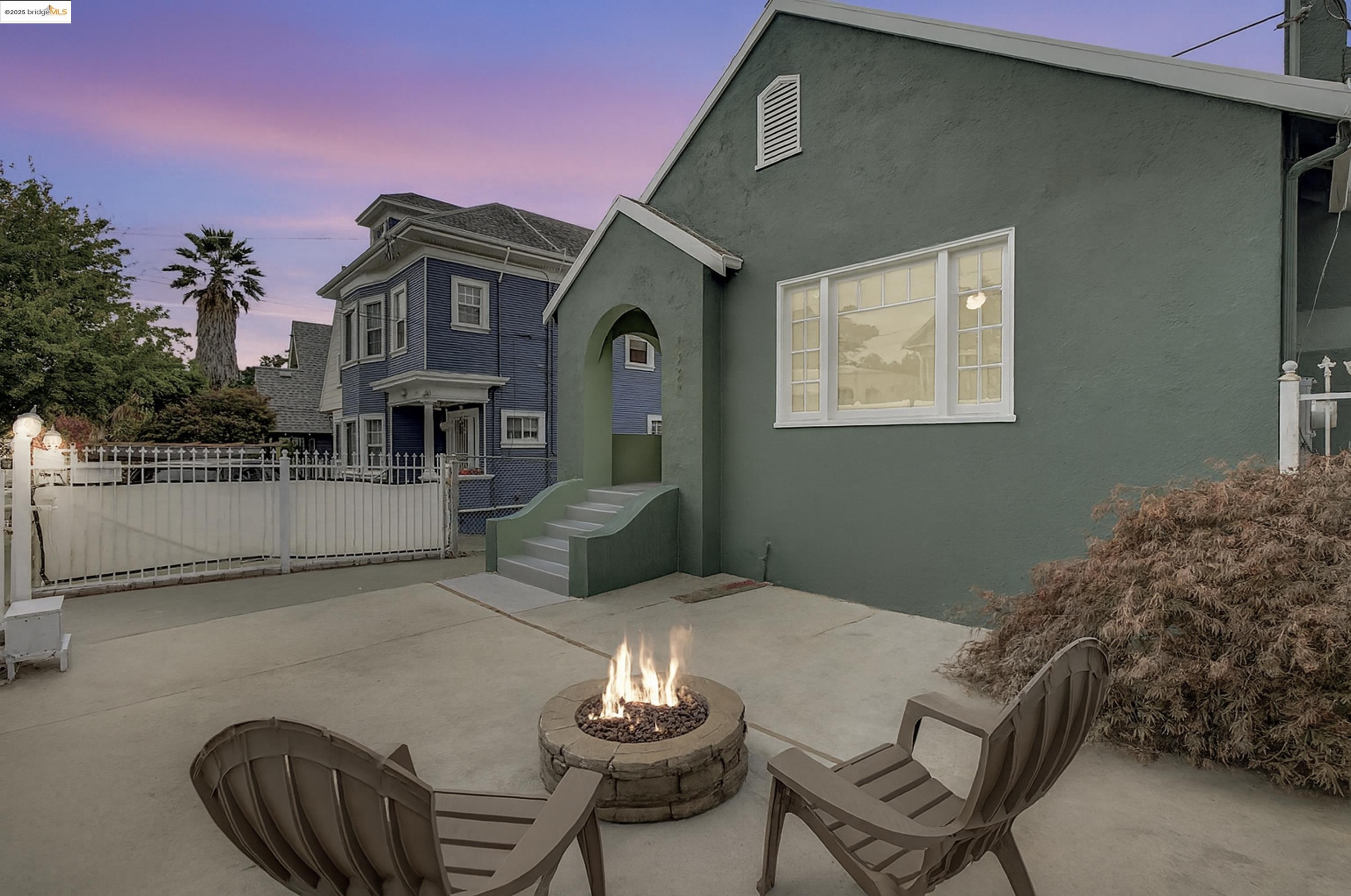 1337 E 25Th St, Oakland
