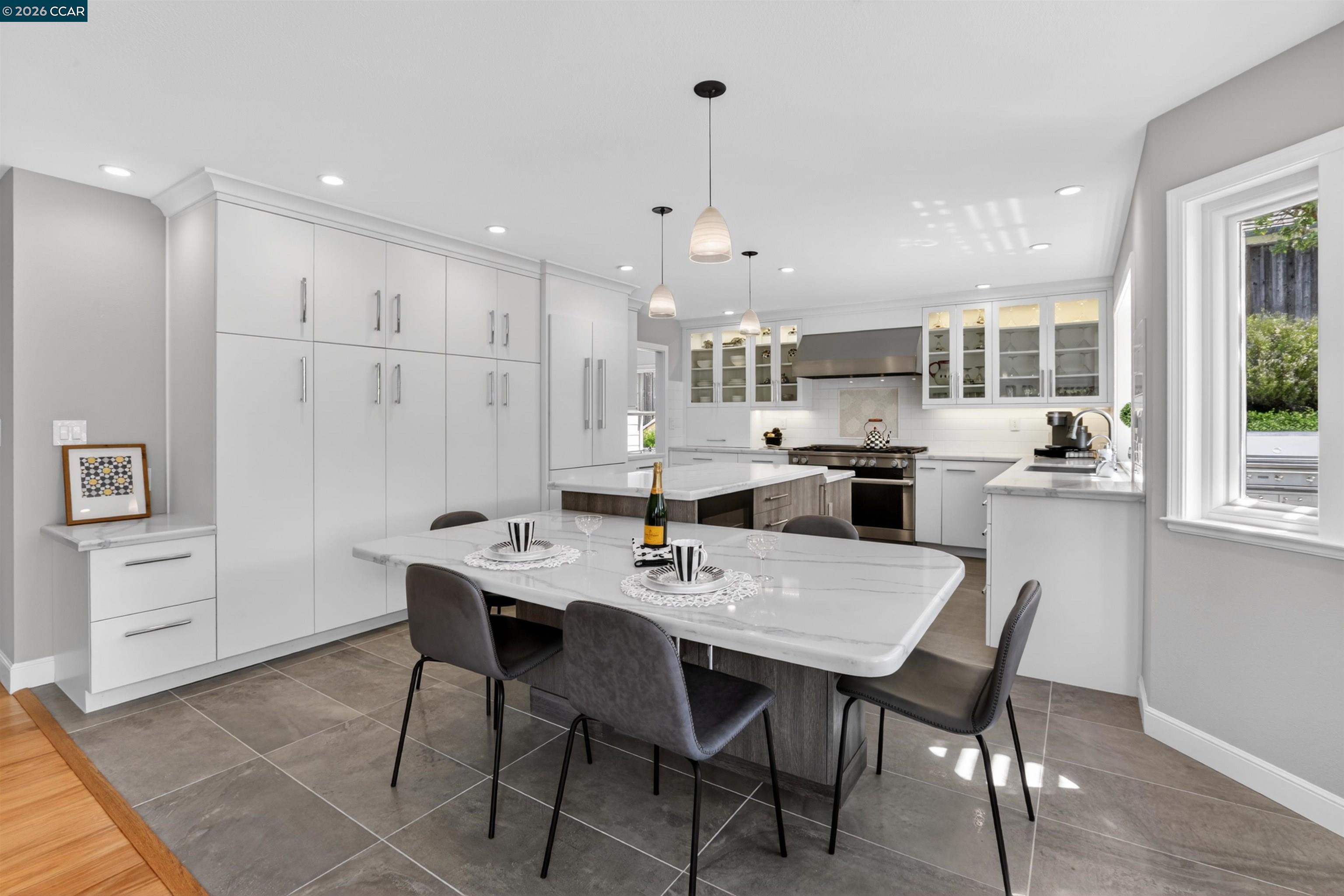 22 Williams Dr