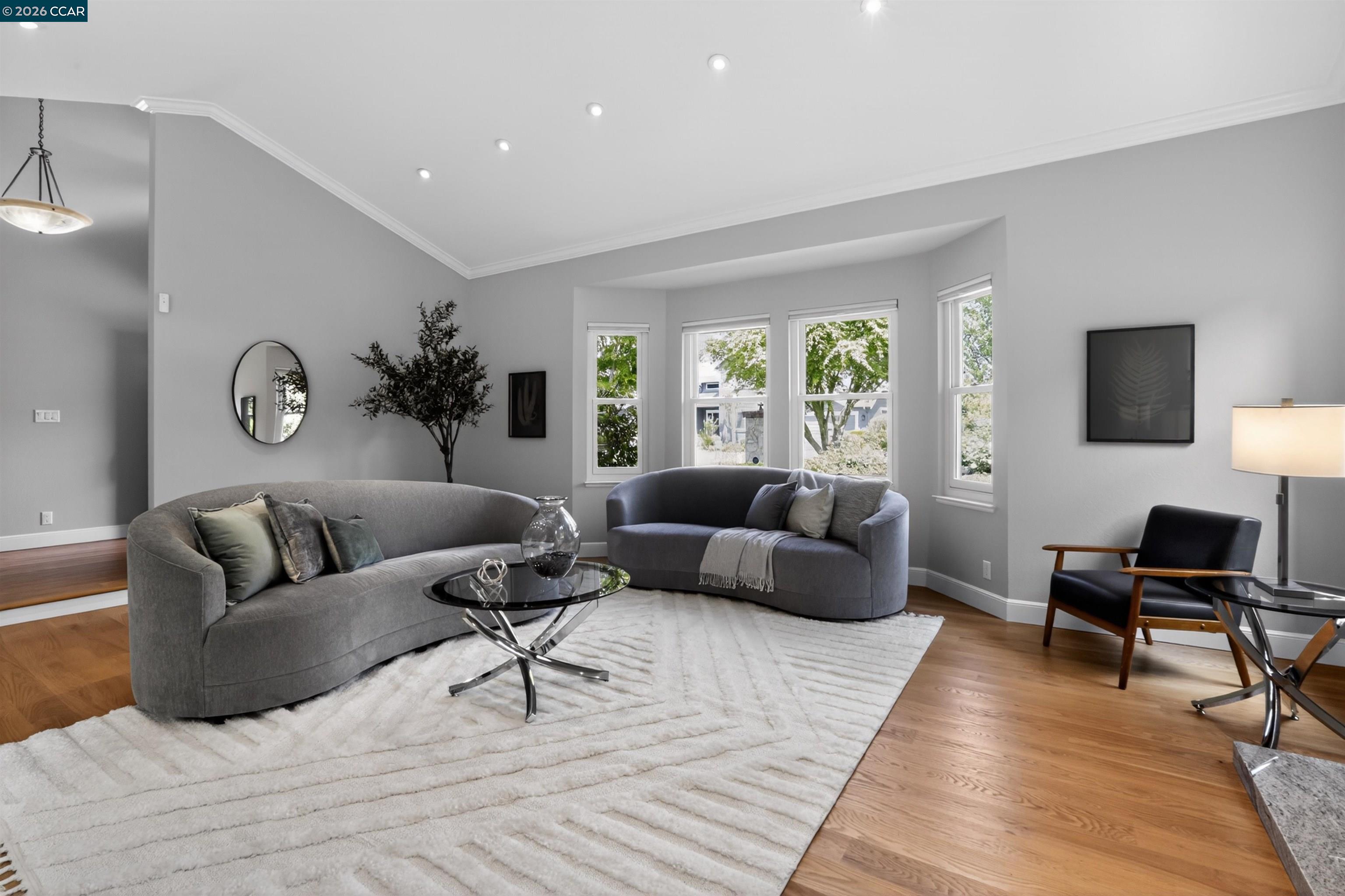 22 Williams Dr