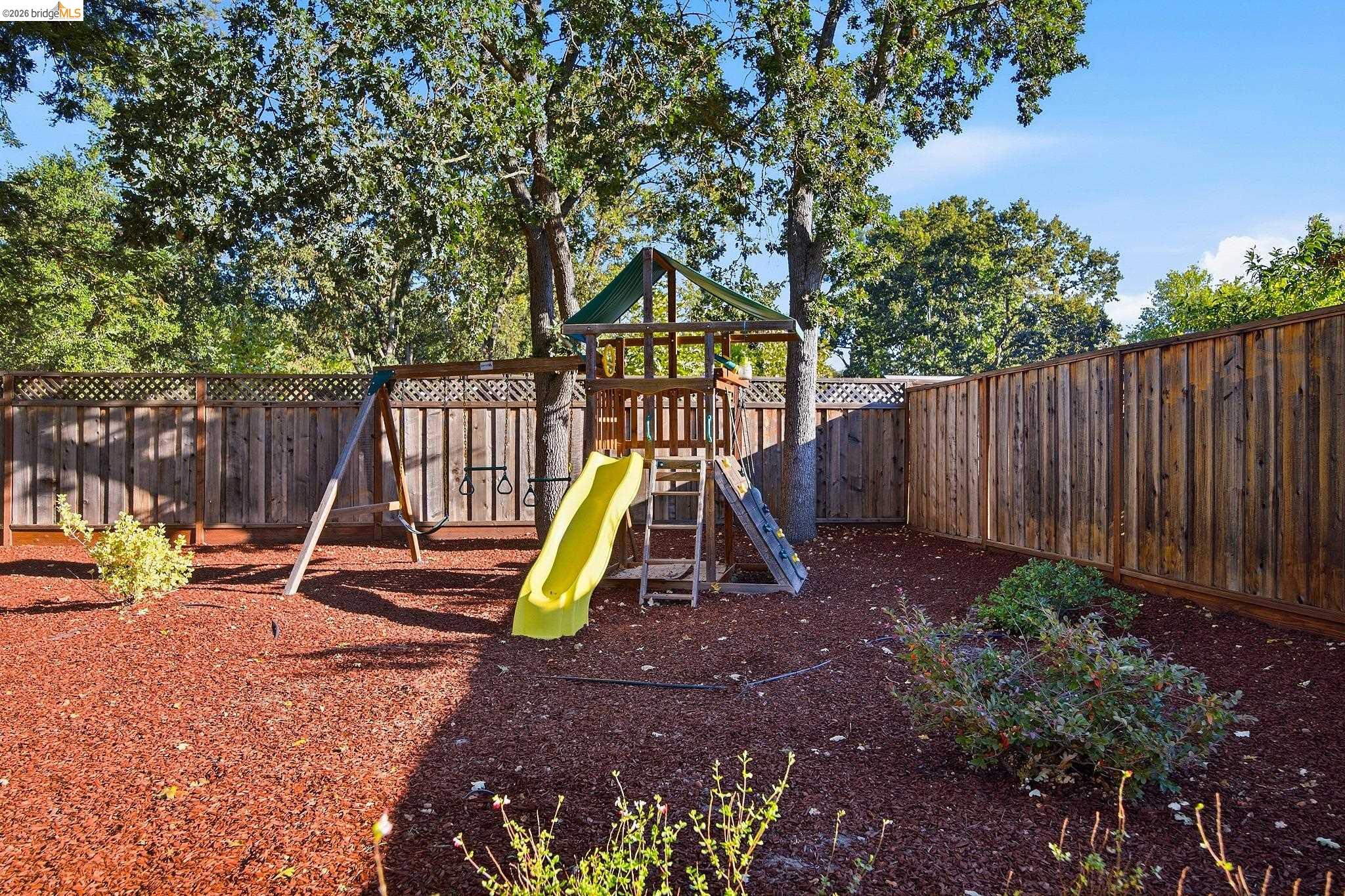 925 Juanita Dr