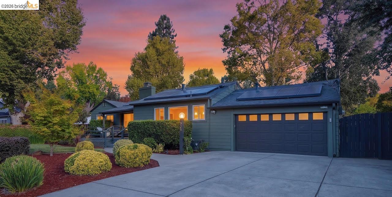 925 Juanita Dr