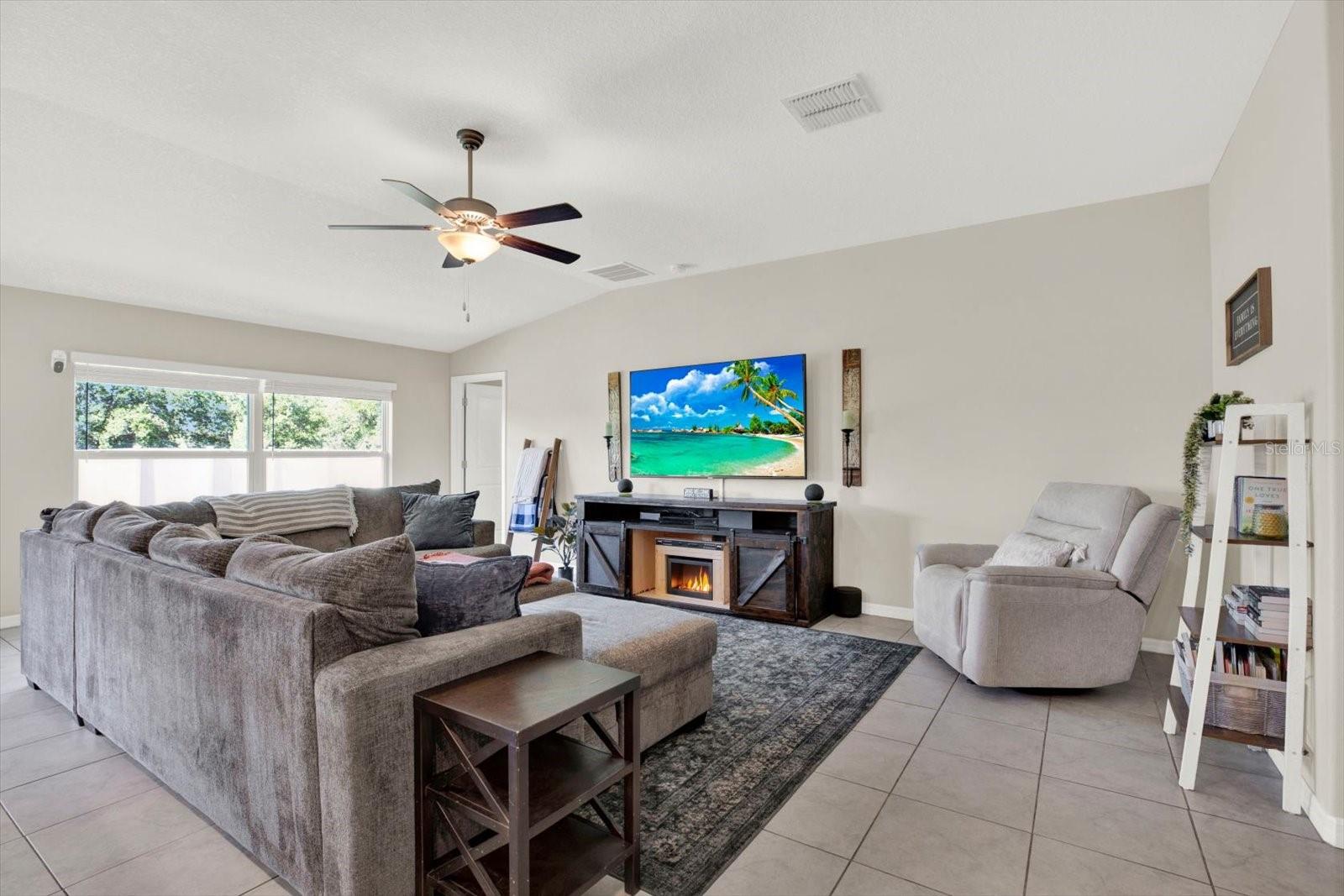 4475 ETERNAL PRINCE DR