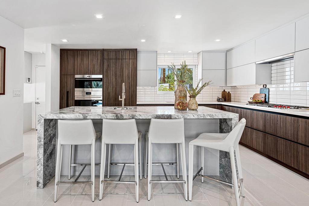 2355 S Yosemite Drive