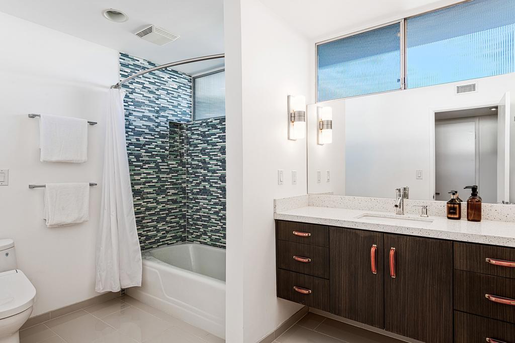 2355 S Yosemite Drive