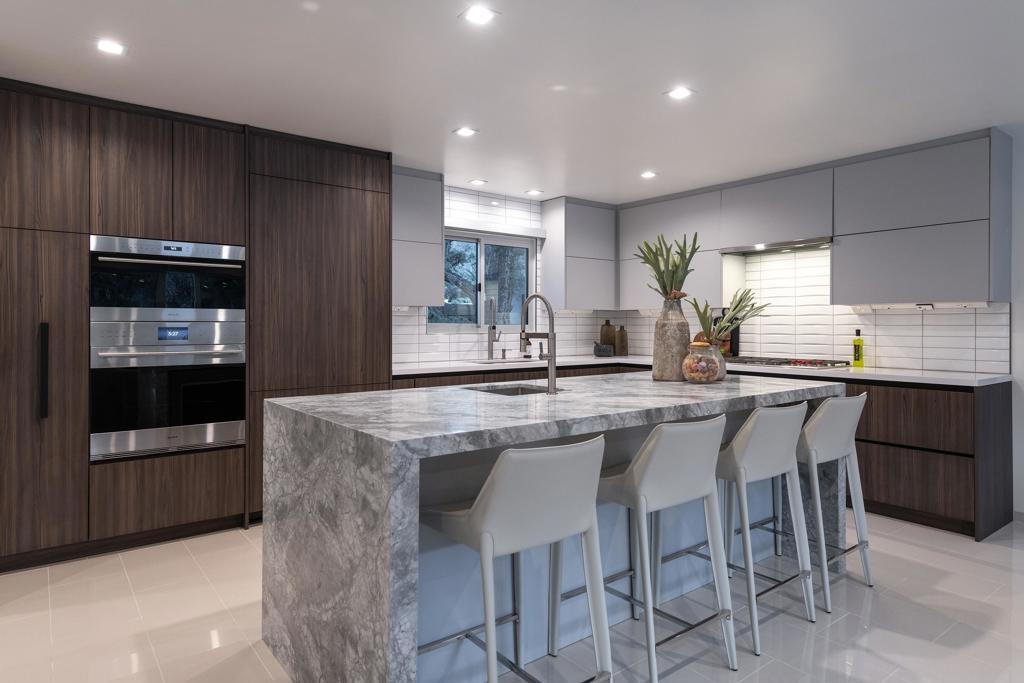 2355 S Yosemite Drive