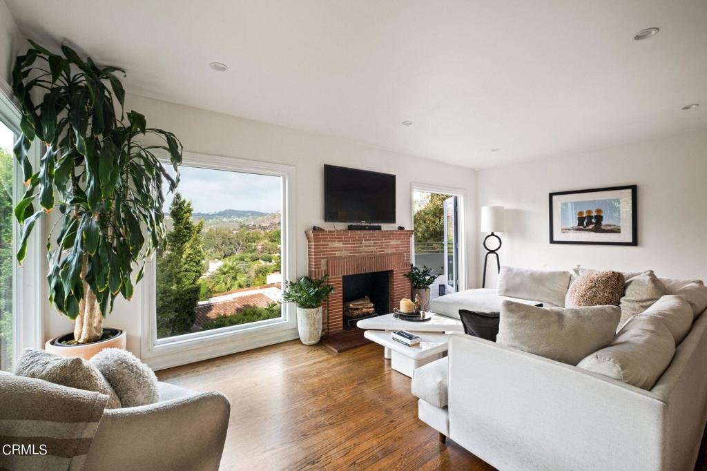 2266 El Contento Dr Drive