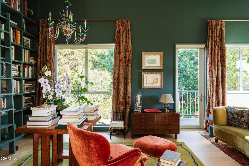 2638 Lake View Terrace E